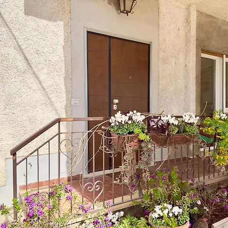 110 Mq Piano Terra- Parcheggio Privato-giardino Velletri