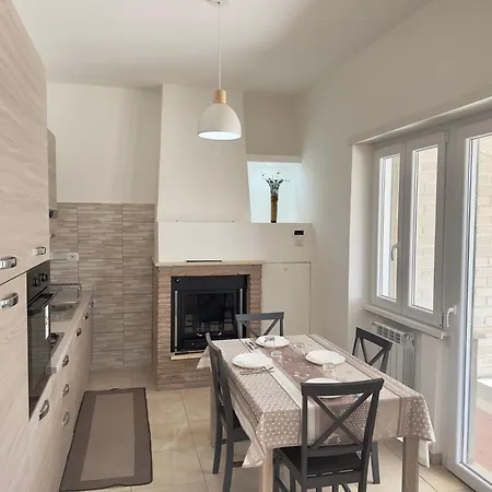 110 Mq Piano Terra- Parcheggio Privato-giardino * Velletri